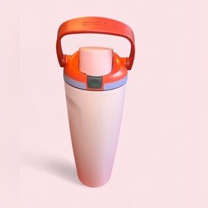 Owala FreeSip Sway 30 oz Water Bottle in Sugar High Color Wave